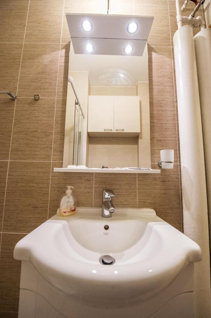 Universitate 1 Apartment Bucharest Luaran gambar